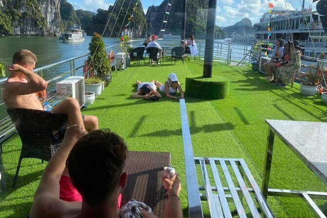 1 Day Tour to Halong Bay Cruise from 3 - 5 star Cruise & Transfer - The Experience of the Cruise