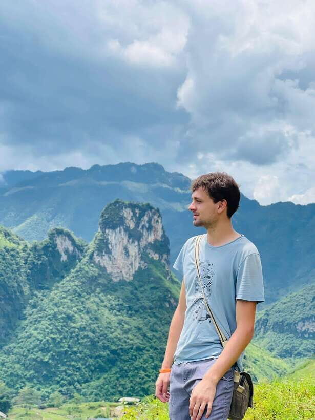4-day Motorbike Ha Giang Loop Luxury Tour With Easy Rider - Day 1: From Hanoi to Dong Van via Scenic Passes