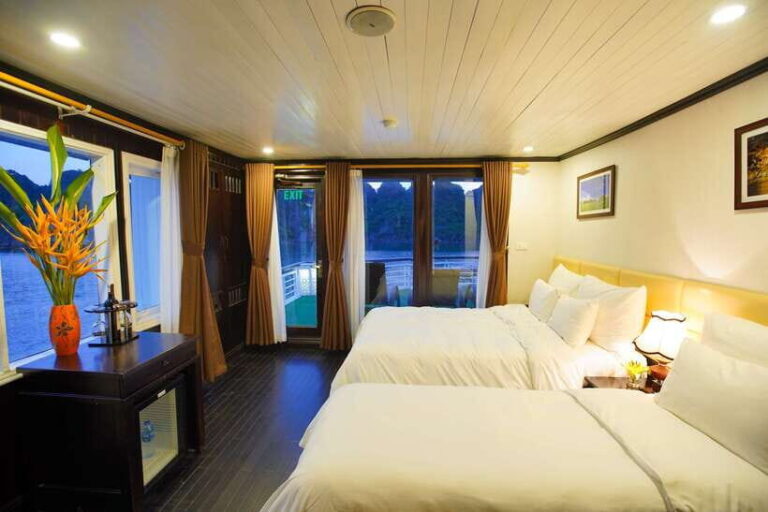 4-star Halong Paloma Cruise 2D1N Trip - The Itinerary Breakdown