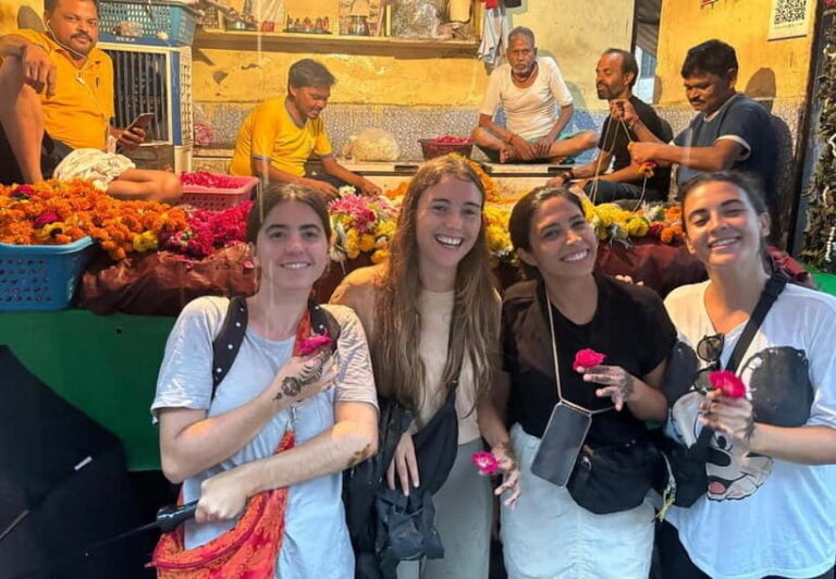 Agra: Street Food Walking Tour, Spice Market, & Tuk-tuk Ride - The Itinerary in Detail