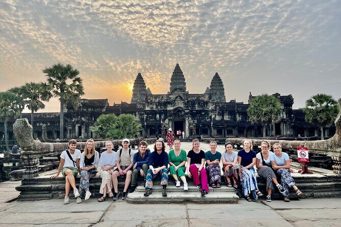 Angkor Wat Small Group Sunrise Tour With Breakfast included - What Makes This Tour Stand Out?