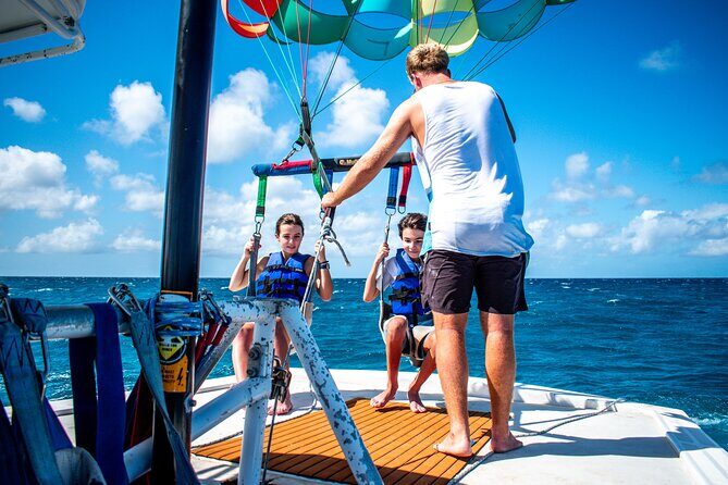 Aruba Parasailing Experience from Noord - What the Experience Entails