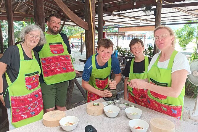 Authentic Thai Cooking with Visit Local Market - What the Reviews Say