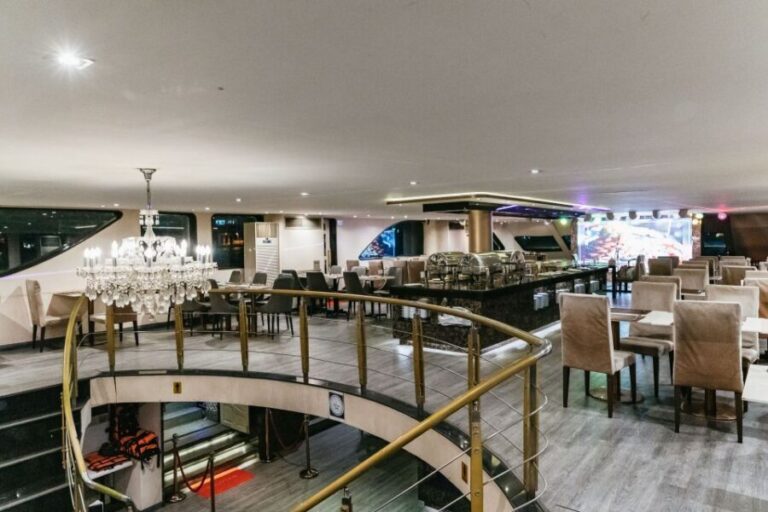 Bangkok: Alangka Luxury Buffet Dinner Cruise With Live Music - The Experience: What to Expect