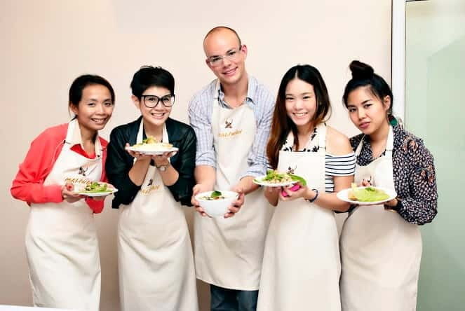 Bangkok: Maliwan Thai Cooking Class with Market Tour - Who Would Enjoy This Experience Most?