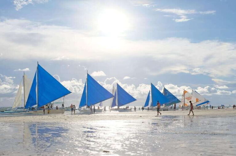 Boracay: Sunset Paraw Sailing Trip with Photos - What to Expect During the Trip