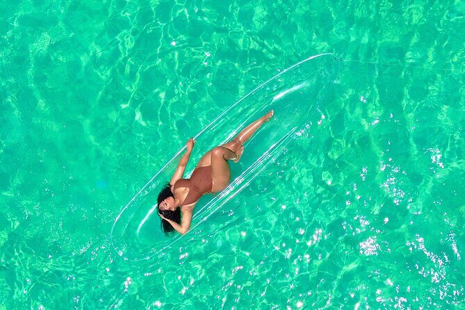 Clear kayak photoshoot Nassau Bahamas. - Why the Photos Are a Highlight