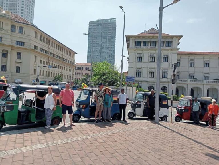 Colombo: Private Guided Tour of the City by Tuk-Tuk - The Itinerary Breakdown