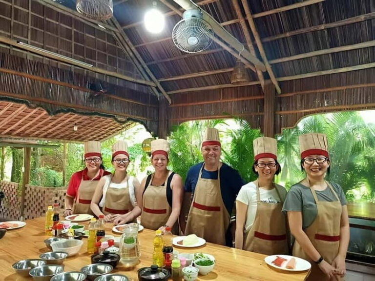 Da Nang/Hoi An: Market Tour, basket Boat Ride, Cooking Class - Who Will Love This Tour?