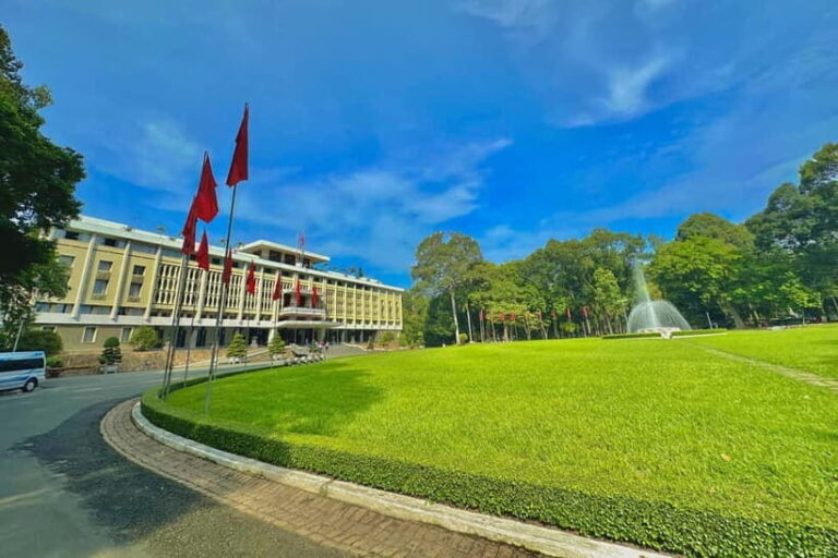 Free E-Sim War Remnants Museum & Independence Palace Tour - The Highlights and Their Significance
