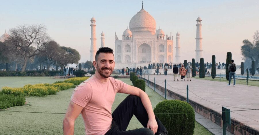 From Delhi: Private Taj Mahal & Agra Day Trip by Car or Rail - Visiting the Taj Mahal: An Iconic Wonder