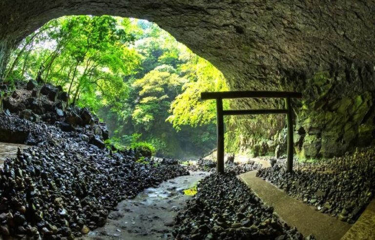 From Fukuoka: Miyazaki, Takachiho Gorge and Shrines Day tour - Exploring the Itinerary: What You Can Expect