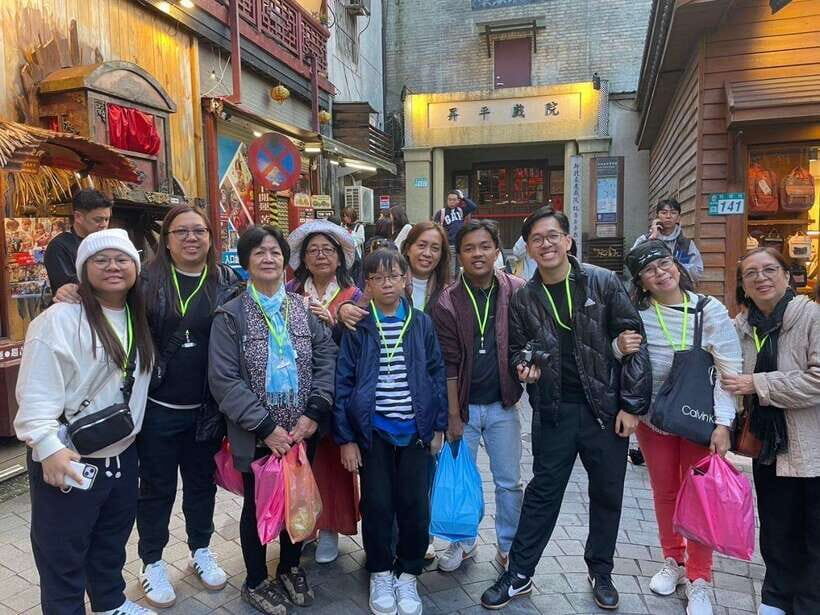 From Taipei: Shifen, Jiufen, and Yehliu Geopark Day Tour - Practical Considerations and Value