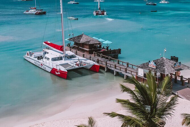 Half-Day Snorkel Sail Tour with Caribbean Lunch - Food, Drinks, and Atmosphere