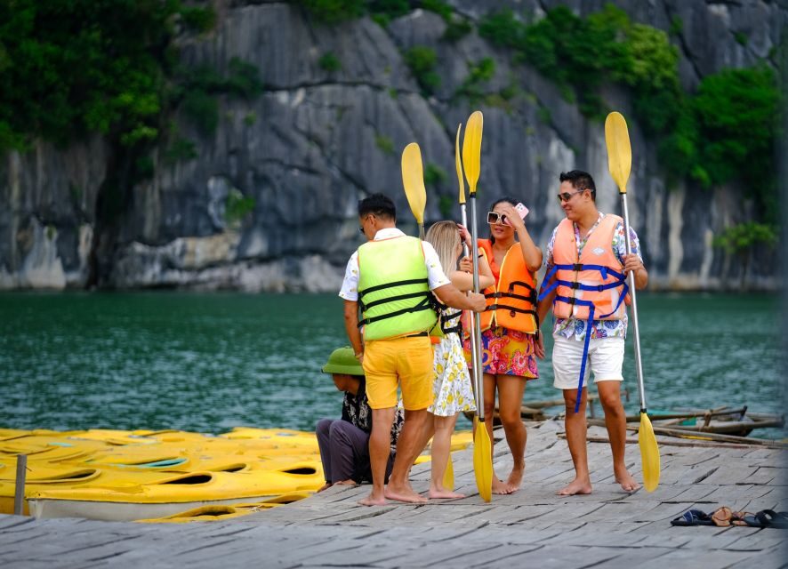 Hanoi: Roundtrip Halong Bay Islands, Caves, Kayaking & Lunch - Exploring the Itinerary in Detail