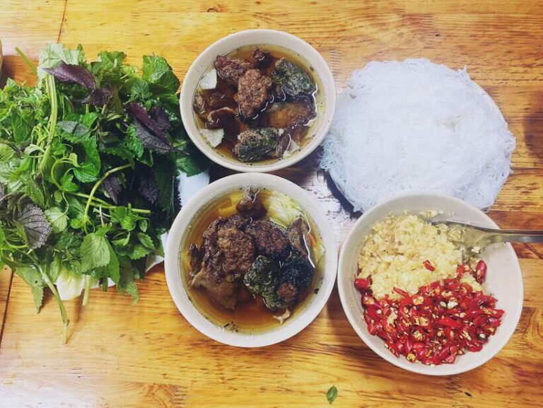 Hanoi: Vietnamese Street Food Tour with Egg Coffee - Breaking Down the Itinerary
