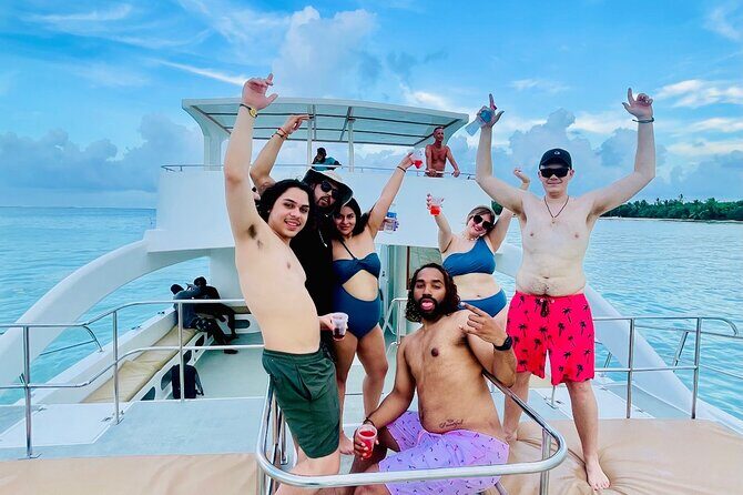 Hip Hop Beat and Live Dj Adults Only Party Boat and Free drinks - The Itinerary in Detail