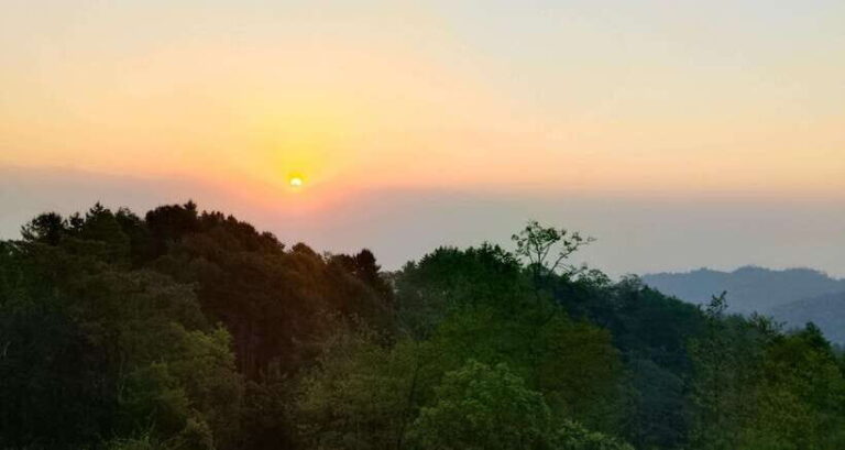 Kathmandu: Nagarkot Sunrise View and Day Hike with Lunch - Authenticity and Value