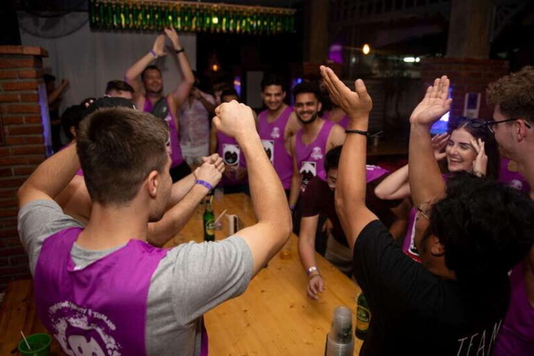Mad Monkey Bangkok Pub Crawl - Overview and What to Expect