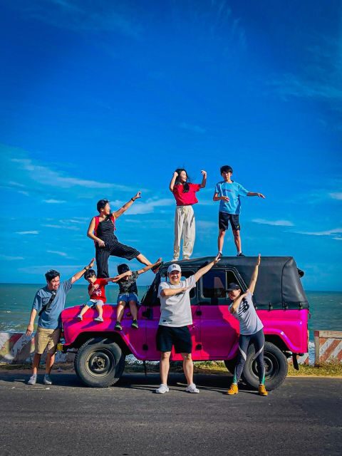 Mui Ne: Sand Dunes Jeep Tour with Friendly English Guide - Visiting the Sand Dunes
