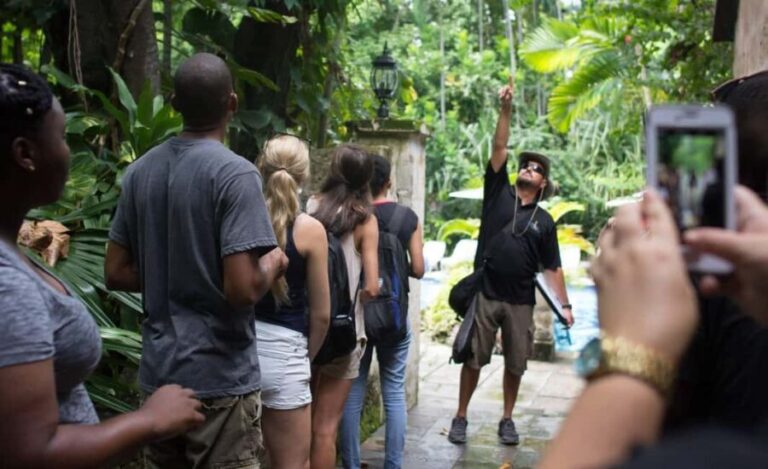 Nassau: Bites and Sites Food and Cultural Walking Tour - The Itinerary in Detail