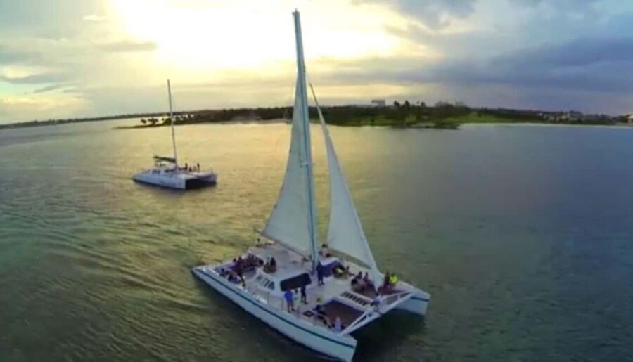 Nassau: Sunset Dinner Cruise - Key Points