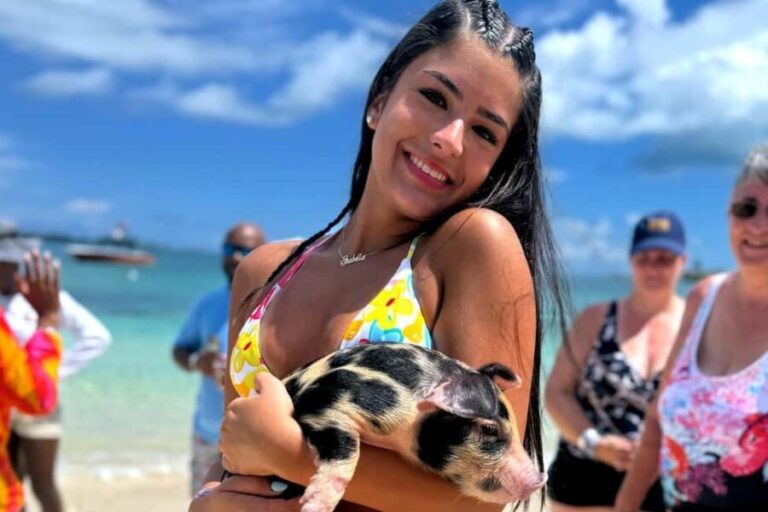 Nassau: Swimming Pigs, Snorkeling, Lunch, & Beach Boat Tour - Exploring Nassaus Water Wonderland