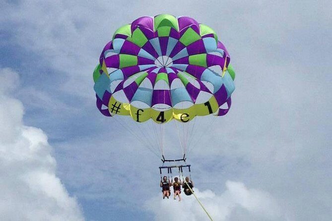 Parasailing in Palm Beach - The View from Up High: Why It’s Special