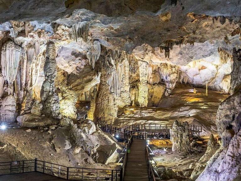 Phong Nha/Dong Hoi: Phong Nha Cave and Paradise Cave Tour - Practical Takeaways for Potential Travelers