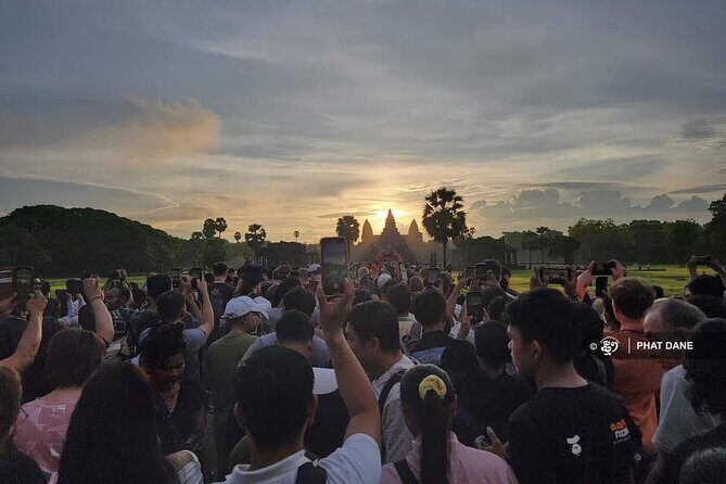 Private Angkor Sunrise Guided Tour - Who Should Consider This Tour?