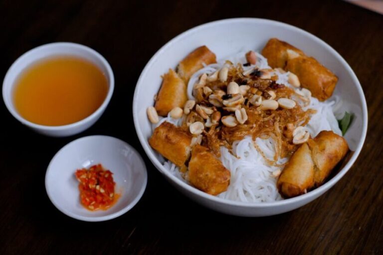 Private Vegan Food Tour By Scooter in Ho Chi Minh City - What’s Included & What to Consider