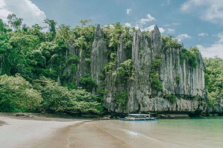 Puerto Princesa: Underground River, Zipline, Paddleboat Tour - Exploring the Underground River