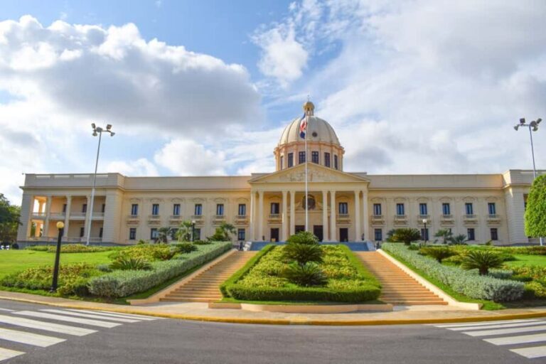 Punta Cana: Santo Domingo Day Trip with Tickets and Lunch - The Experience for Different Travelers