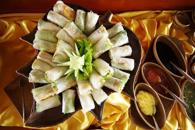 Sea Octopus Cruise | First 5 Star Vessel | 7h Explore Halong Bay - Who is This Tour Best Suited For?
