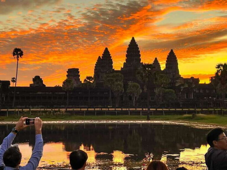 Siem Reap: Angkor Wat 2-Day Tour with Sunrise and Sunset - Who Is This Tour Best For?