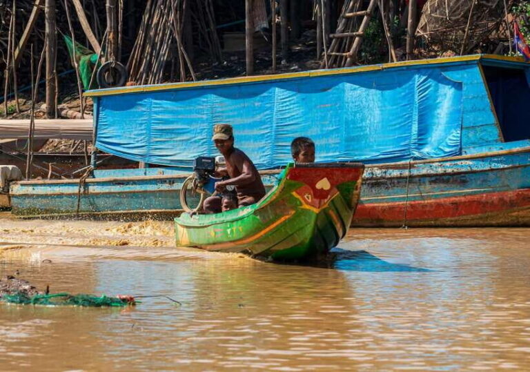 Siem Reap Floating Village Kampong Phluk Sunset with Boat - Seasonality and What it Means for Your Visit