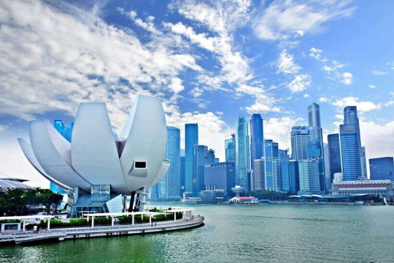 Singapore: Private Walking Tour with a Local - Itinerary Breakdown & What to Expect