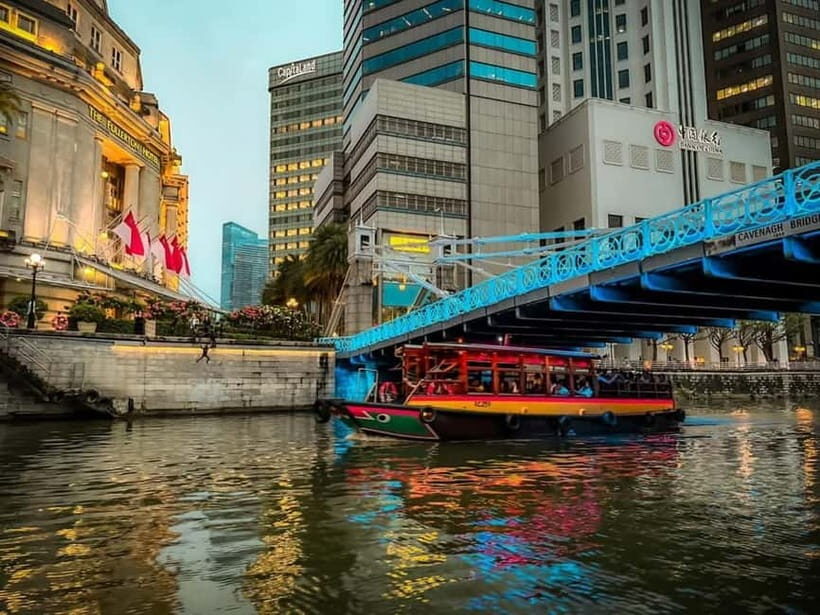 Singapore River Cruise and 2 Must-see Water Light Shows - Who Should Consider This Tour?