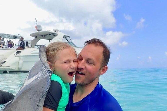 Stingray City Experience Plus One Snorkeling Stop - Authentic Encounters and the Value of Guides