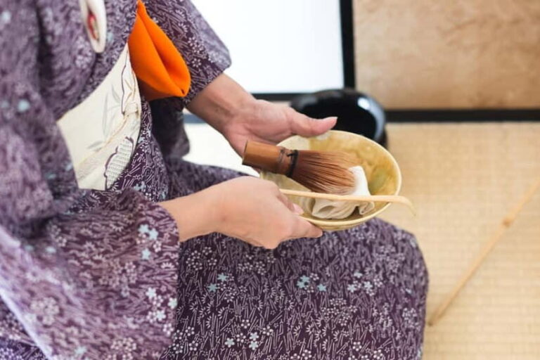 Tokyo: Tea Ceremony Experience in a small tea room - Location and Accessibility