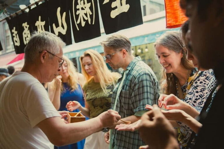 Tokyo : Tsukiji Fish Market Tour with Fresh Sashimi Tasting - A Deep Dive into the Tsukiji Fish Market Tour