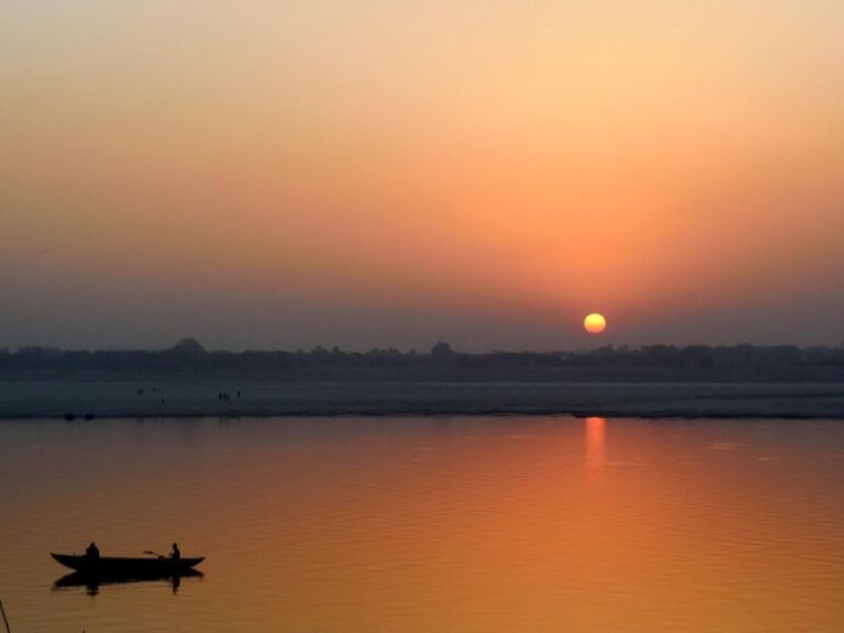 Varanasi: Sunrise Boat Tour with Arti Ceremony - What Makes This Tour Stand Out?
