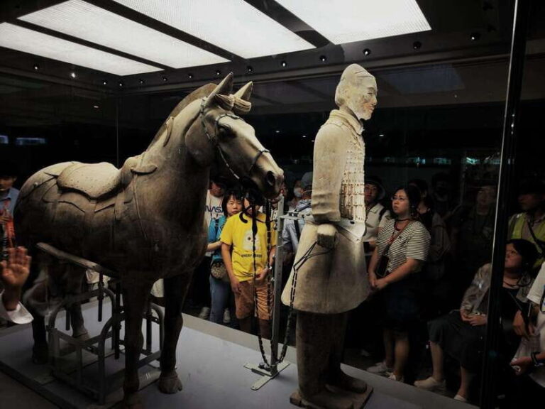 Xi'an: Terracotta Army Museum Group Tour/Tickets only option - Transportation and Accessibility