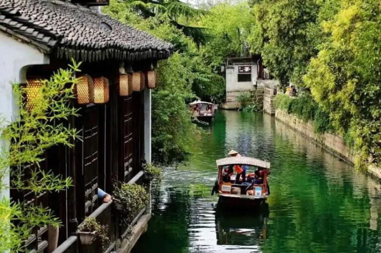 Yu Garden, Old Street, Bund & Zhujiajiao Water Town Bus Tour - What’s Included & Practical Details