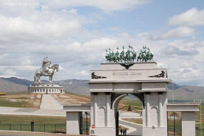 1 Day Coach Tour of Genghis Khan Statue Complex and Terelj National Park Including Lunch - What Travelers Are Saying