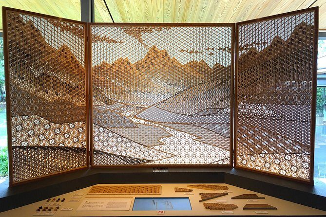1-Day Kobe Highlights Tour including Sake Tasting - Transportation and Group Size: Making the Day Easy