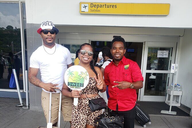 Airport Transfer Montego Bay: Riu Montego / Reggae / Palace - The Vehicle and Comfort