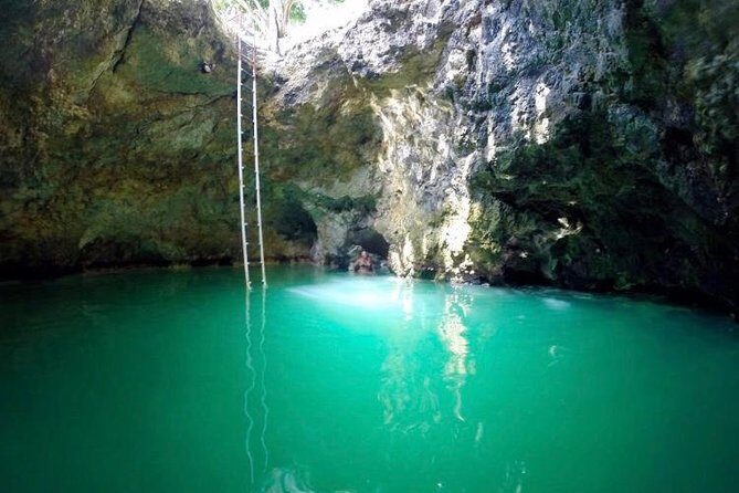 Blue Hole Mineral Spring and Ricks Cafe Private Tour - What the Tour Includes and How It Adds Value