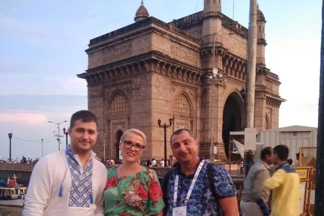 Bollywood Studio Tour with Slum & City Tour - Authenticity and Real-Life Insights from Reviews