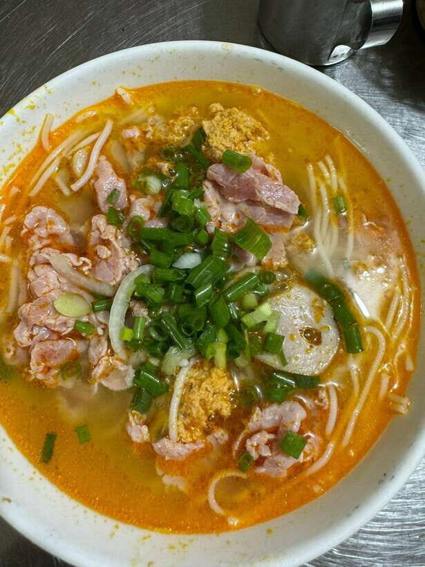Da Nang City Street Food Private Tour With Local Students - Authenticity and Value